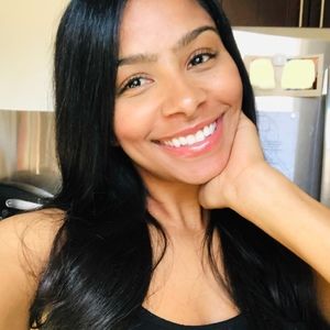 Meet your Posher, Maya